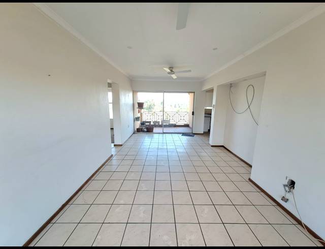 3 BEDROOM FLAT TO LET IN THREE RIVERS PROPER
